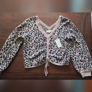 NWT Leopard Print V-Neck Crop Sweater